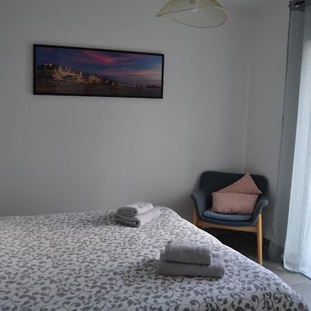 La Petite Bicoque Bed and Breakfast Saint-Suliac Buitenkant foto